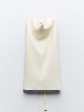 Minimalist Cream Sleeveless Shift Dress open back